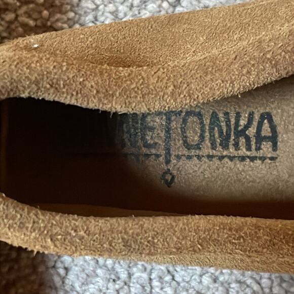 Minnetonka Suede Beaded Moccasins. 3 - Picture 2 of 6